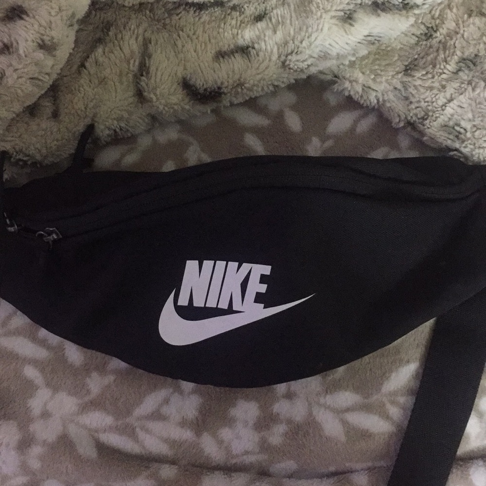 Nike fanny pack